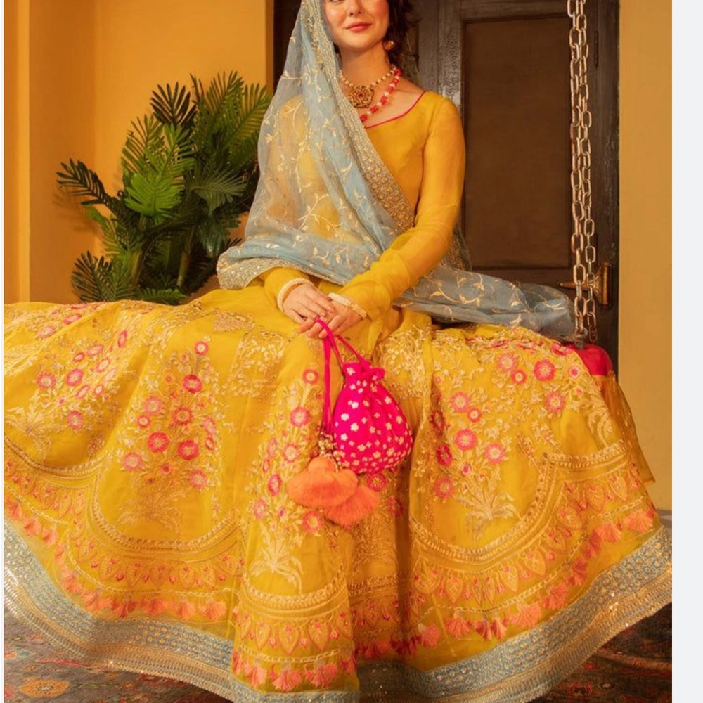 Ali xeeshan almost new yellow dress. Frock dupatta and pajama